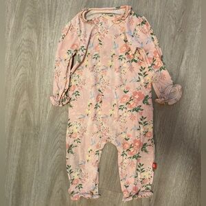 Magnetic Me sleeper 6-9 months